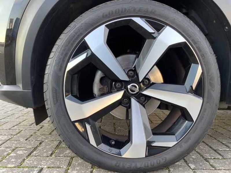 Nissan Juke Premiere Edition Navi Leder Bose 360 Kamera LED