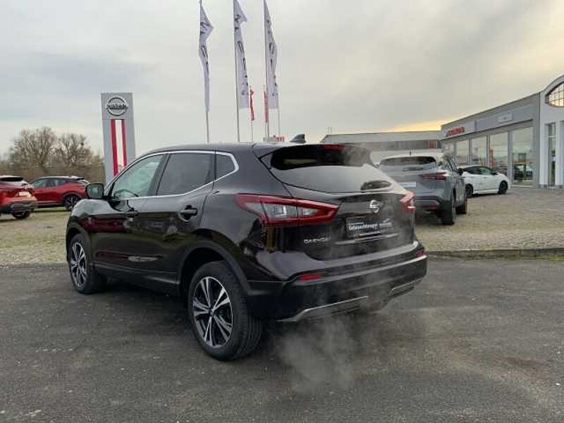 Nissan Qashqai 1.3 N-Connecta EU6d-T DIG-T 160 PS DCT 4x2 Navi 360 Kamera Mehrzonenklima